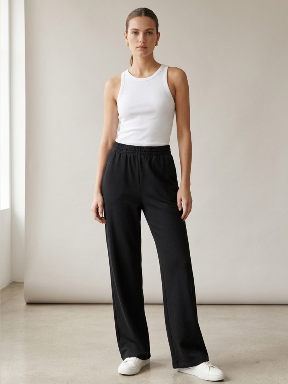 Zara Wide-Leg Pull-On Pants in Black